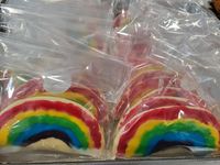gespendete Regenbogen-Kekse
